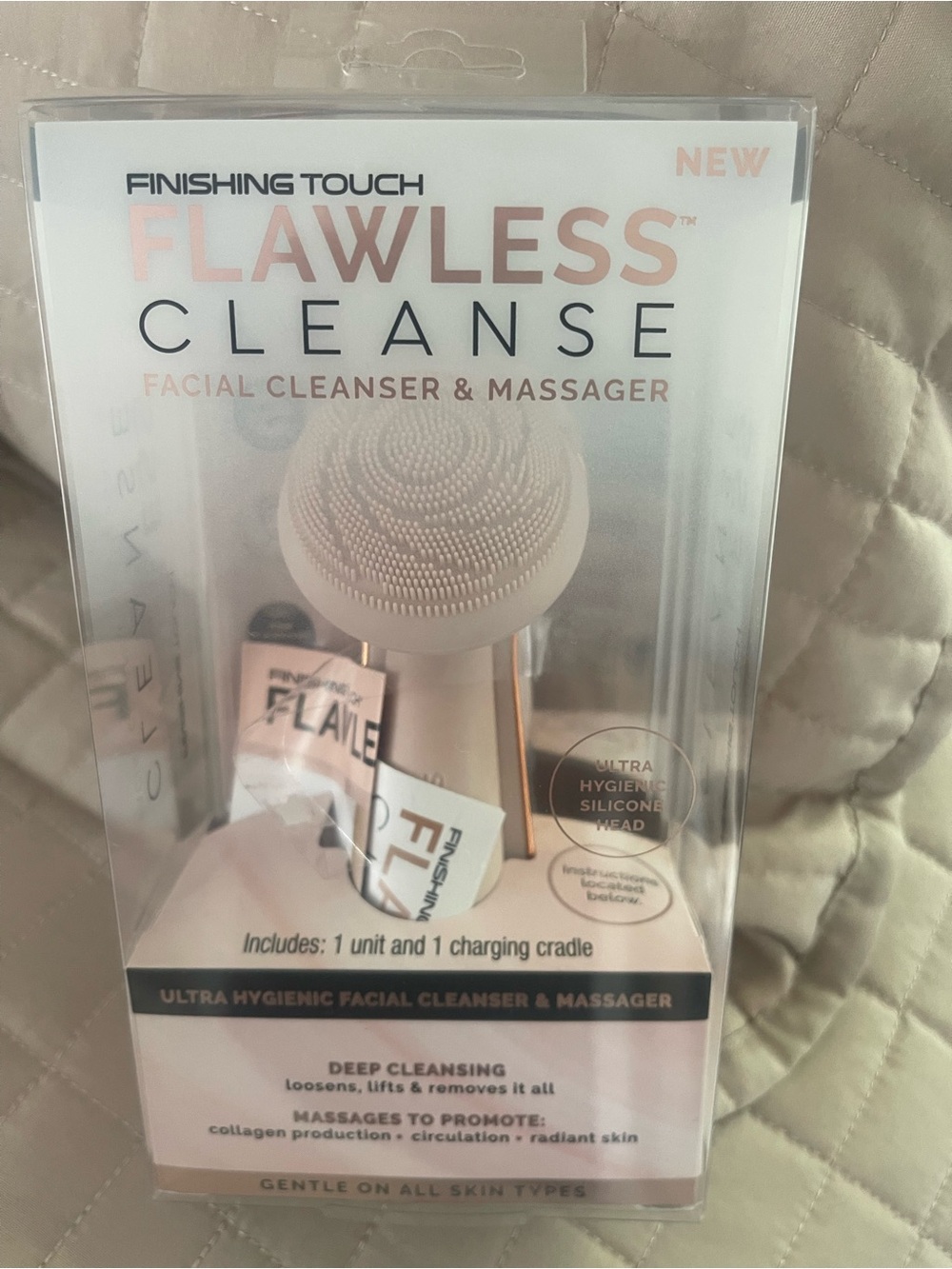Finishing Touch Flawless Cleanse Facial Cleanser & Massager - Pink
